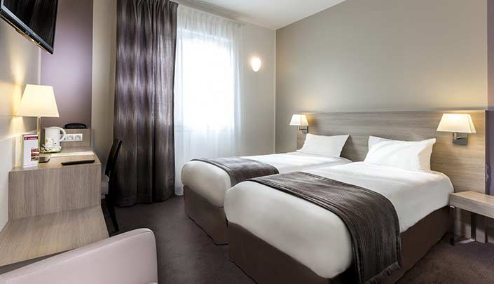 Chambre double Supérieure à lits-jumeaux de l'hôtel Campanile Metz Nord - Talange