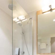 Salle de bains de l'hôtel Campanile Metz Centre-Gare
