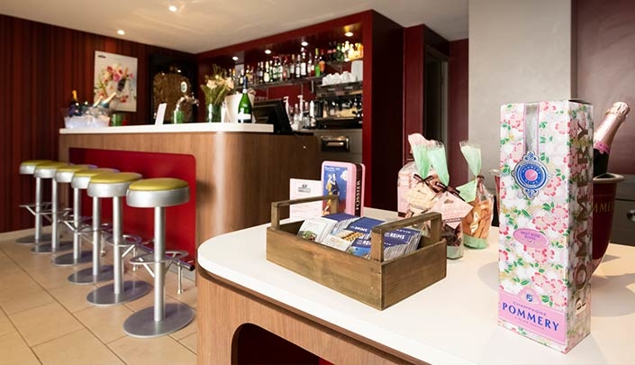Bar-Lounge de l'hôtel Campanile Reims Centre-Cathédrale