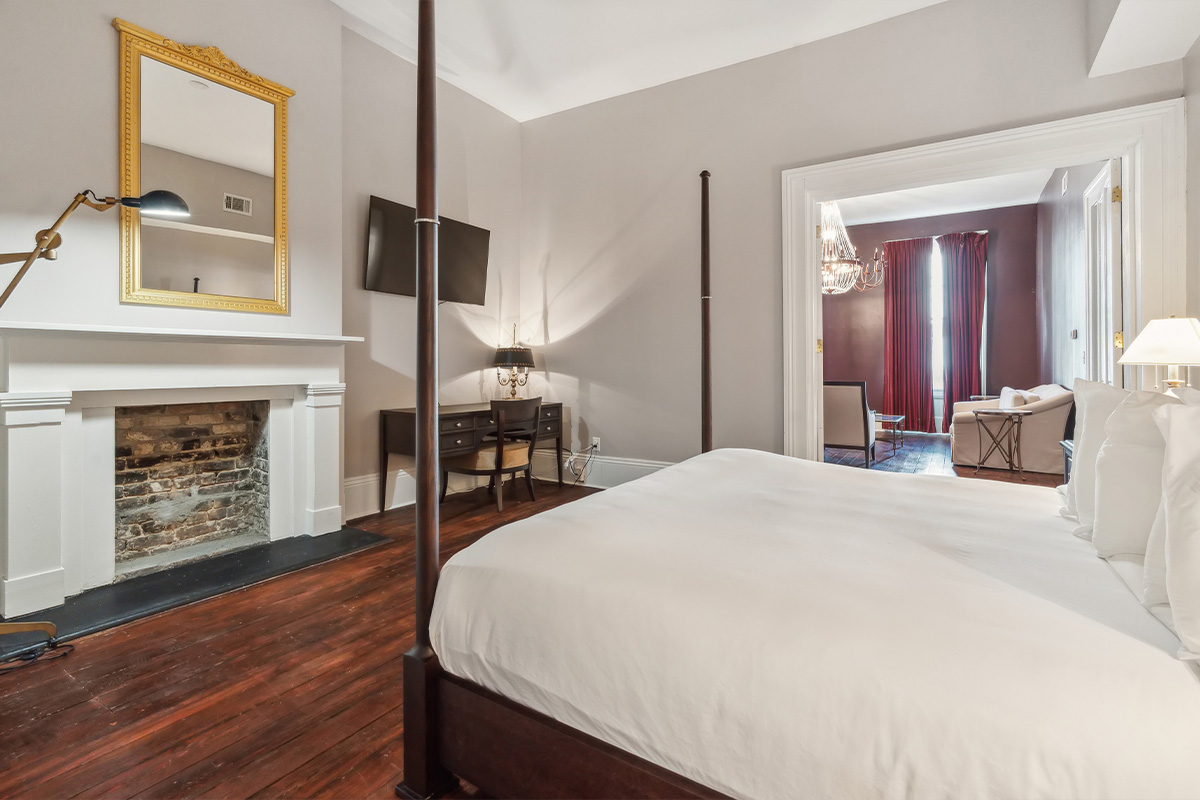 Executive-Suite-1-1200x800